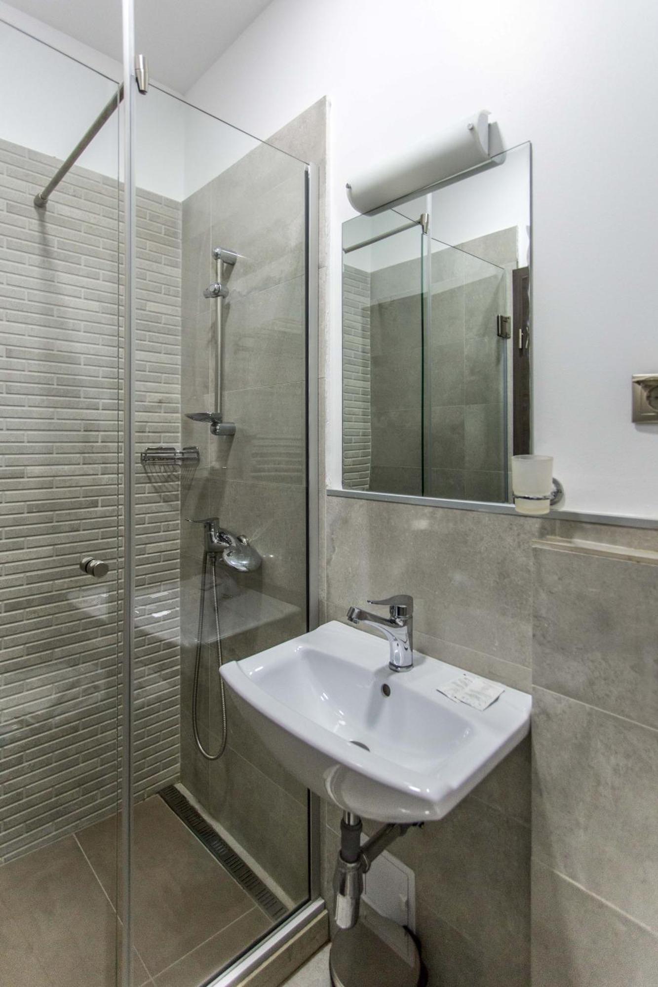 Hotel Bliss Sibiu Bagian luar foto